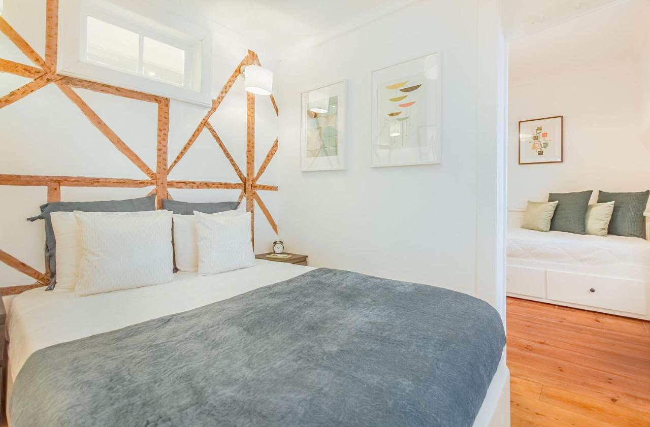 Unique And Stylish Flat In Historic Lisbon Appartement Buitenkant foto